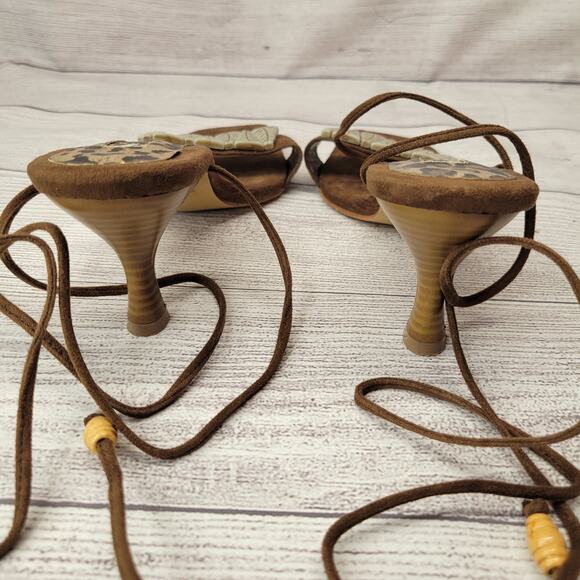Michael Antonio Brown Suede Sandals w/ Ankle Wrap Tie Straps, 8.5 - Picture 7 of 10